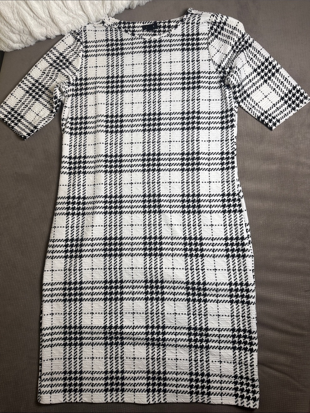 Tacera Plaid Knit Sheath Dress Black and White